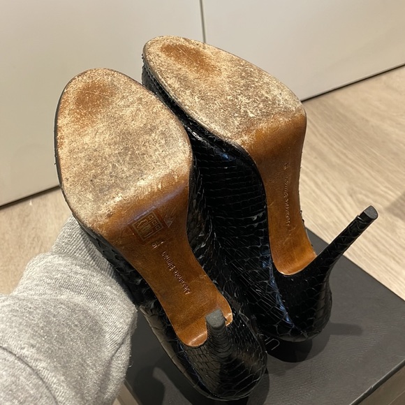 Alexandre Birman Black Python Pumps - Picture 3 of 5